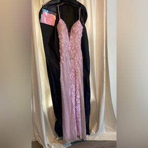 Size 4 lilac Jovani prom dress.